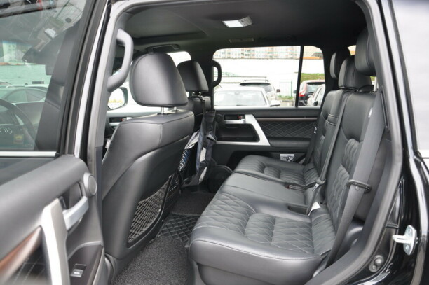 Toyota Land Cruiser J200 · 2-й рестайлинг, 2017 г.
