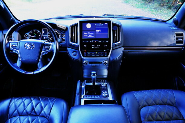 Toyota Land Cruiser J200 · 2-й рестайлинг, 2017 г.