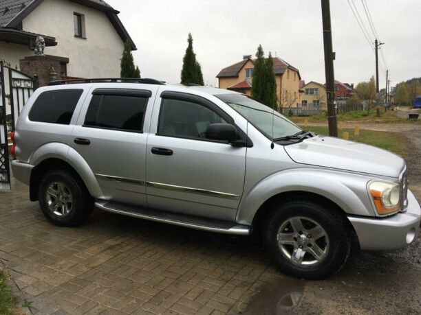 Dodge Durango II, 7 мест, 2004 г.