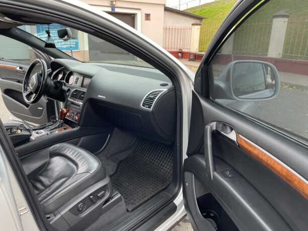 Audi Q7 4L, 7 мест, 2008 г.