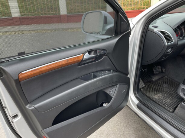 Audi Q7 4L, 7 мест, 2008 г.