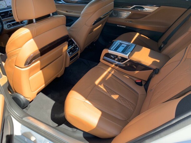 BMW 7 серия G12 (Long), 2016 г.
