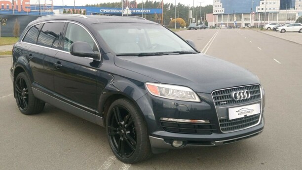 Audi Q7 4L, 7 мест, 2007 г.