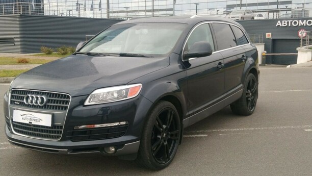 Audi Q7 4L, 7 мест, 2007 г.