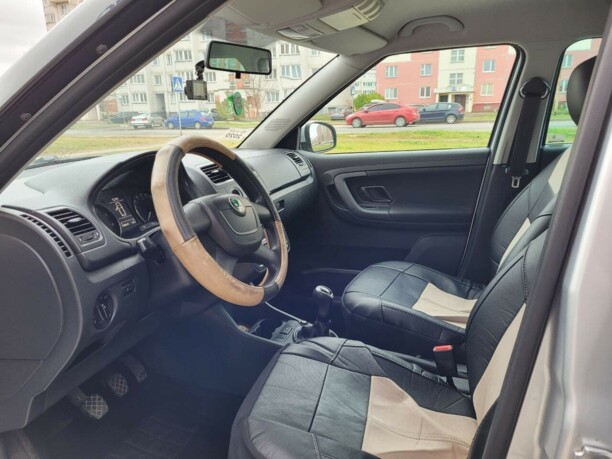 Skoda Fabia 5J · Рестайлинг, 2011 г.