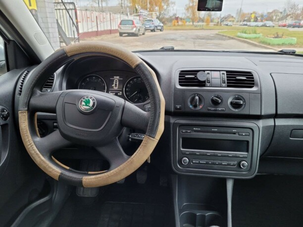 Skoda Fabia 5J · Рестайлинг, 2011 г.