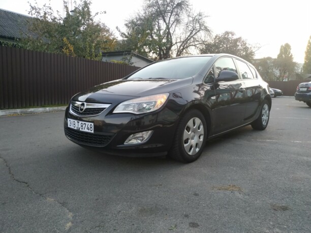 Opel Astra J, 2010 г.