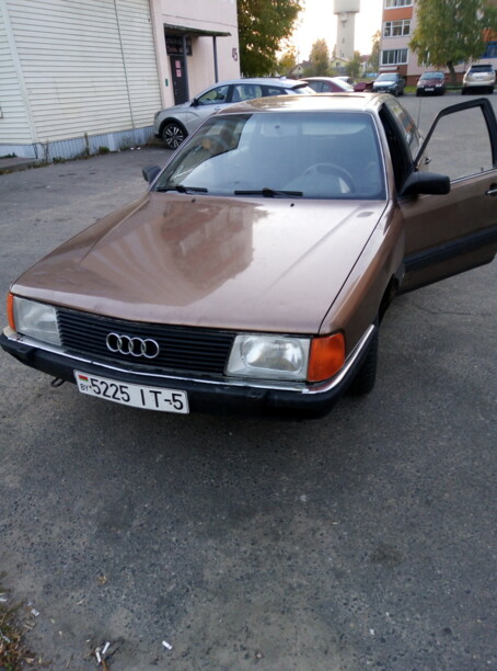 Audi 100 С3, 1983 г.