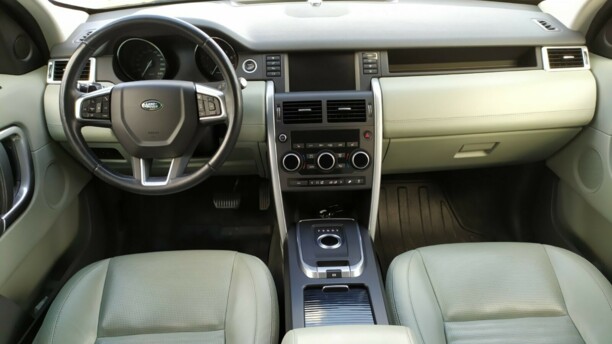 Land Rover Discovery Sport, 2015 г.