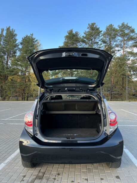 Toyota Prius C I, 2014 г.