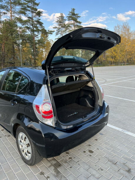 Toyota Prius C I, 2014 г.
