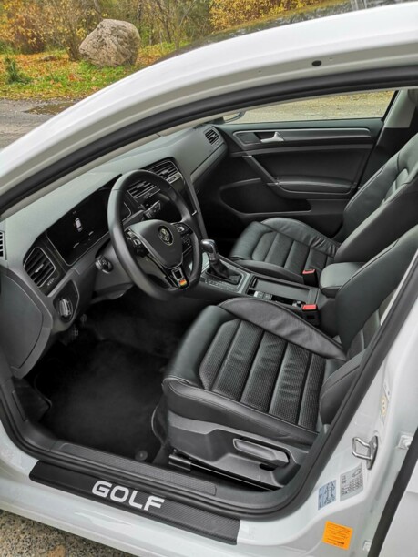 Volkswagen e-Golf VII · Рестайлинг, 2017 г.