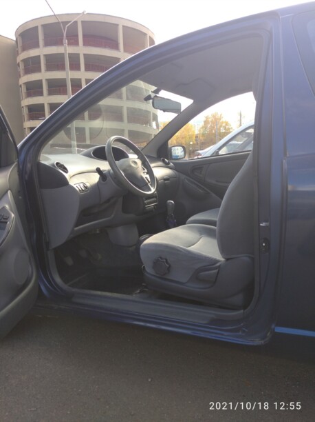 Toyota Yaris I (P1), 1999 г.