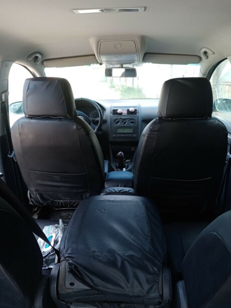 Volkswagen Touran I, 7 мест, 2004 г.