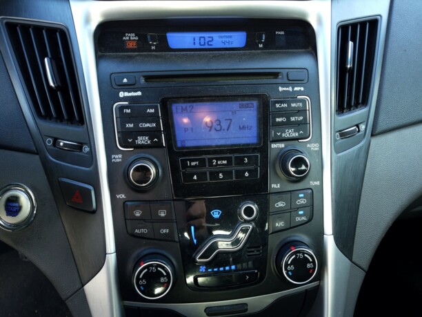 Hyundai Sonata YF, 2010 г.