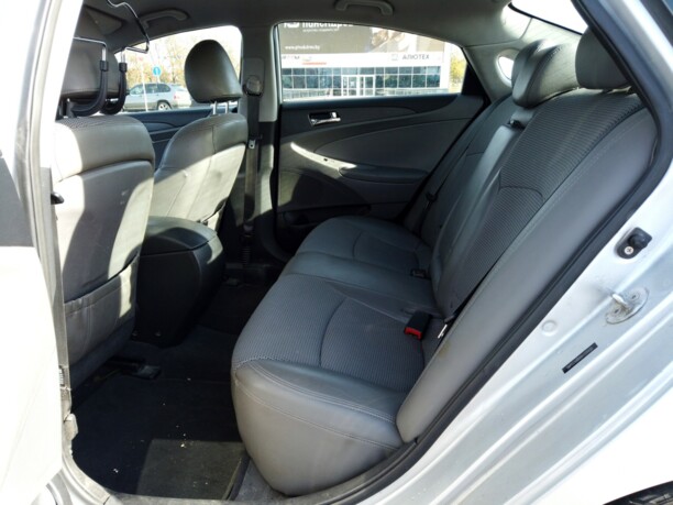 Hyundai Sonata YF, 2010 г.