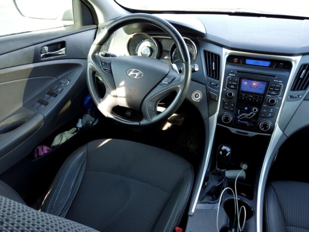 Hyundai Sonata YF, 2010 г.