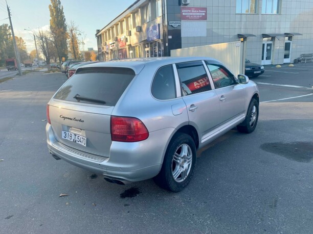 Porsche Cayenne 955, 2004 г.