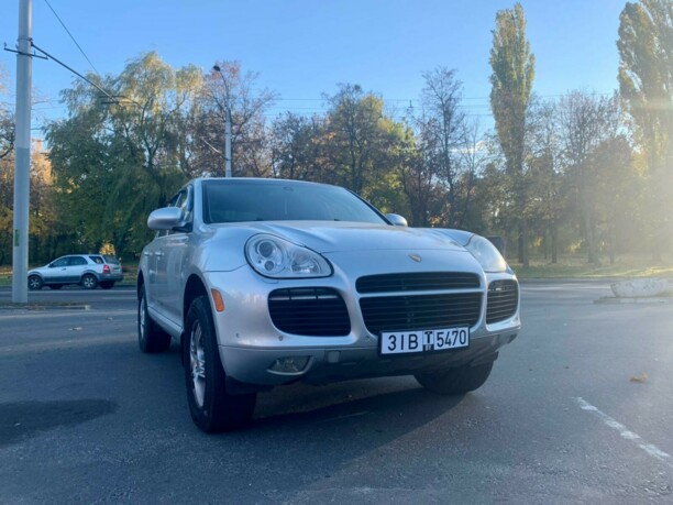 Porsche Cayenne 955, 2004 г.