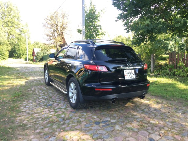 Infiniti FX I, 2004 г.