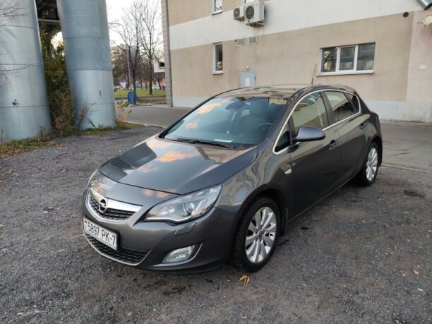 Opel Astra J, 2010 г.