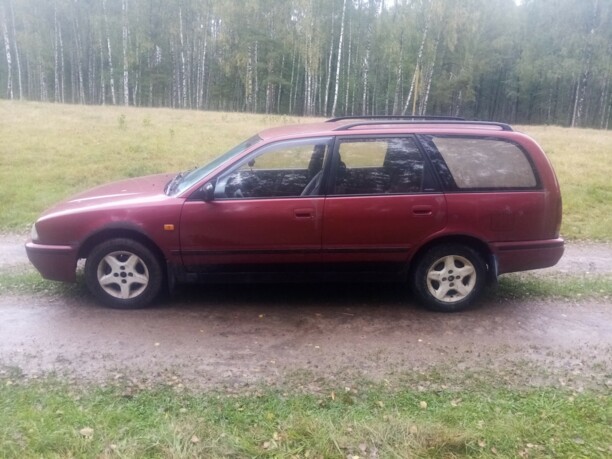 Nissan Primera P10, 1992 г.