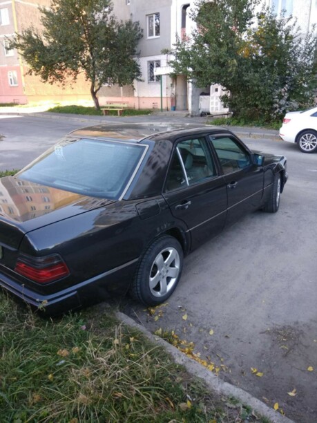 Mercedes-Benz E-Класс W124, S124, C124, A124, 1988 г.