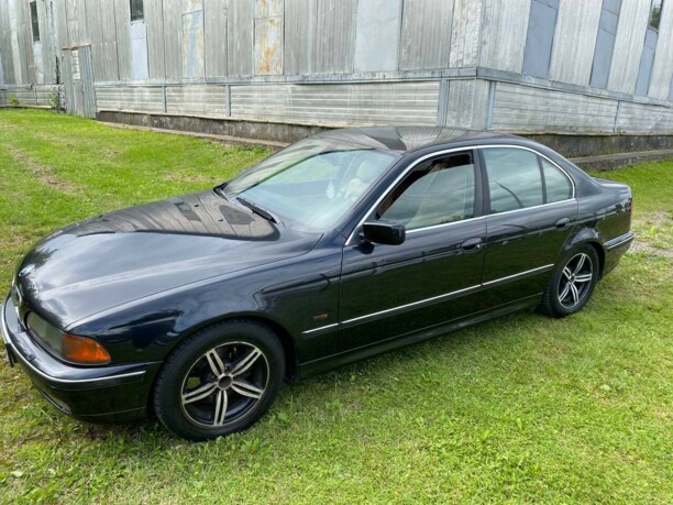BMW 5 серия E39, 2000 г.