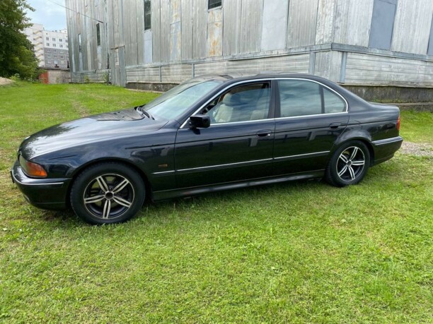 BMW 5 серия E39, 2000 г.