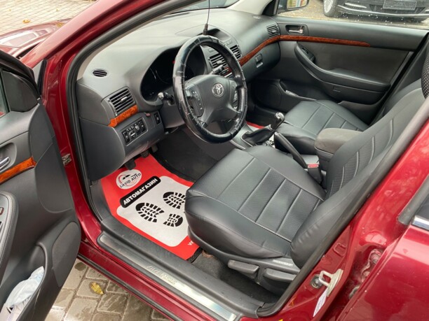 Toyota Avensis II (T250), 2004 г.