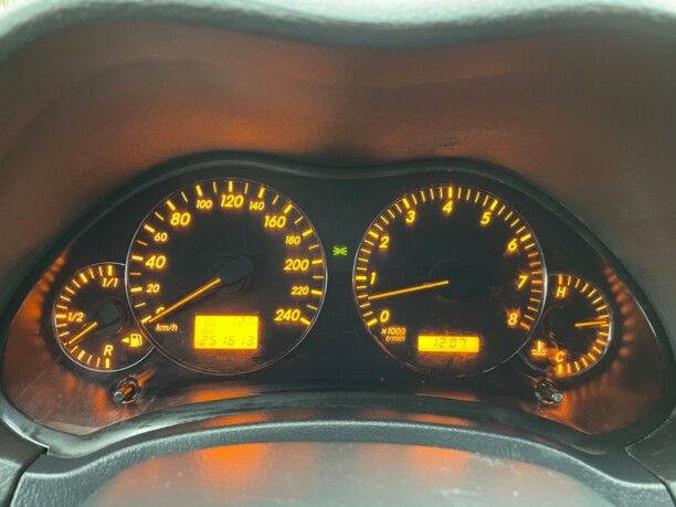 Toyota Avensis II (T250), 2003 г.