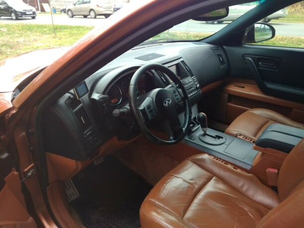 Infiniti FX I, 2003 г.