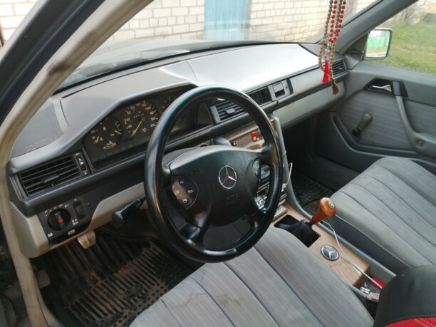 Mercedes-Benz E-Класс W124, S124, C124, A124, 1988 г.