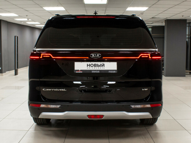 Kia Carnival III, 7 мест, 2021 г.