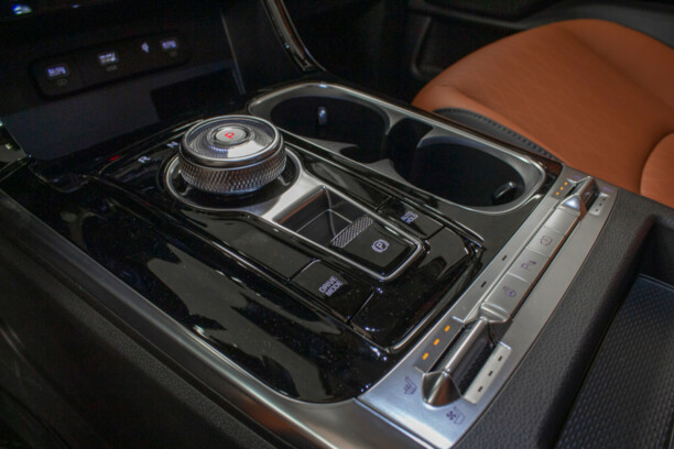 Kia Carnival III, 7 мест, 2021 г.