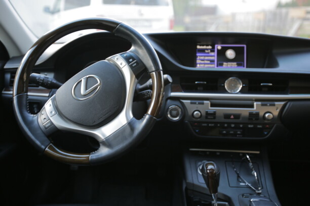 Lexus ES VI, 2014 г.