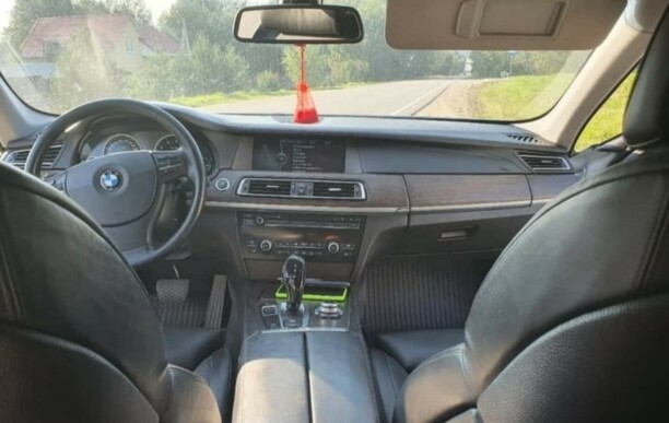 BMW 7 серия F01, F04, 2009 г.