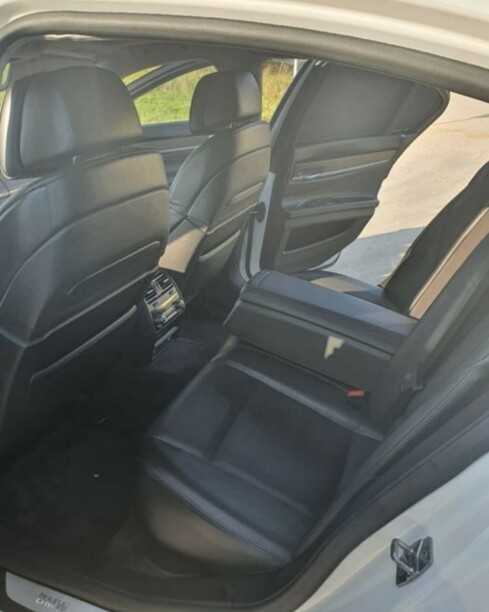 BMW 7 серия F01, F04, 2009 г.