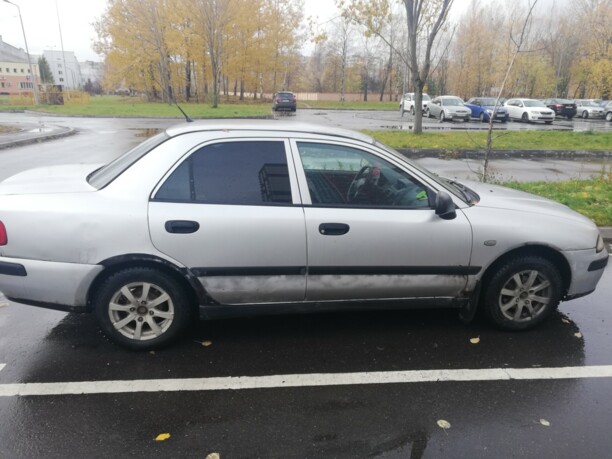 Mitsubishi Carisma I · Рестайлинг, 2000 г.