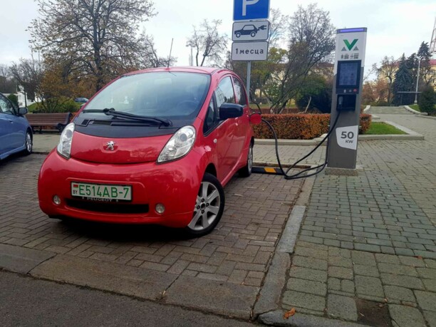 Peugeot iOn, 2011 г.
