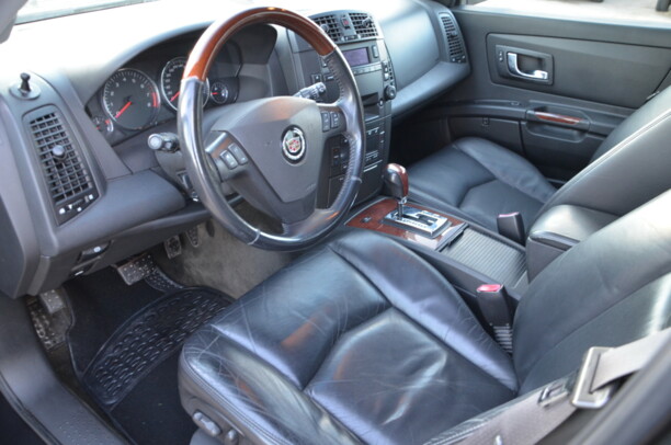 Cadillac SRX I, 7 мест, 2005 г.