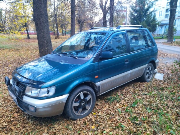 Mitsubishi Space Runner I, 1998 г.