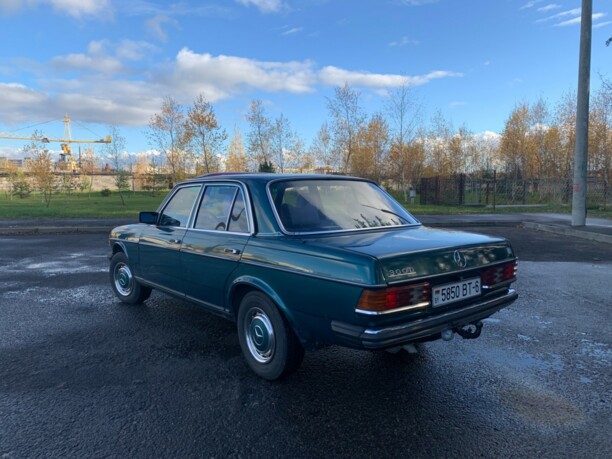 Mercedes-Benz E-Класс W123, 1977 г.