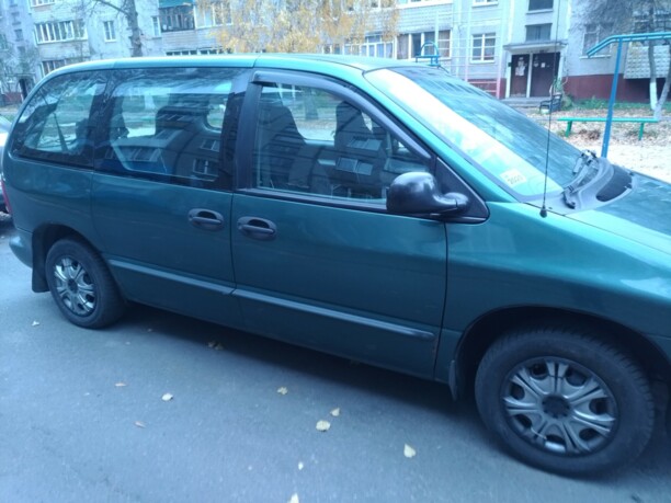 Plymouth Voyager III, 7 мест, 1999 г.