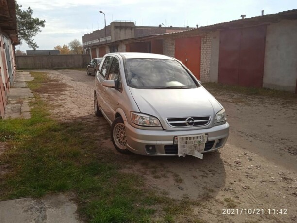 Opel Zafira A · Рестайлинг, 7 мест, 2004 г.