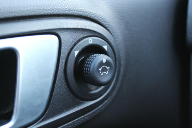 Ford Fiesta VI · Рестайлинг, 2014 г.
