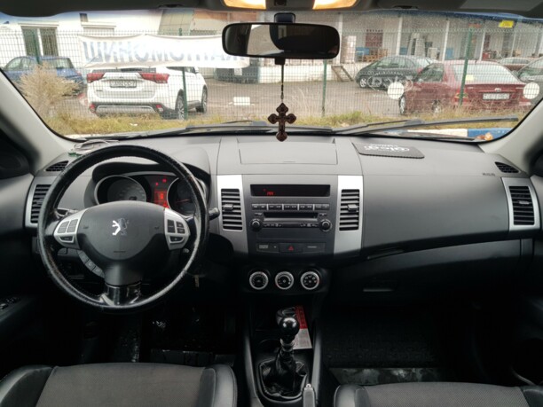 Peugeot 4007, 7 мест, 2008 г.