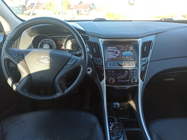Hyundai Sonata YF, 2010 г.