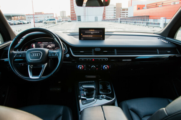 Audi Q7 4M, 7 мест, 2016 г.