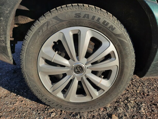 Toyota Yaris Verso, 2000 г.